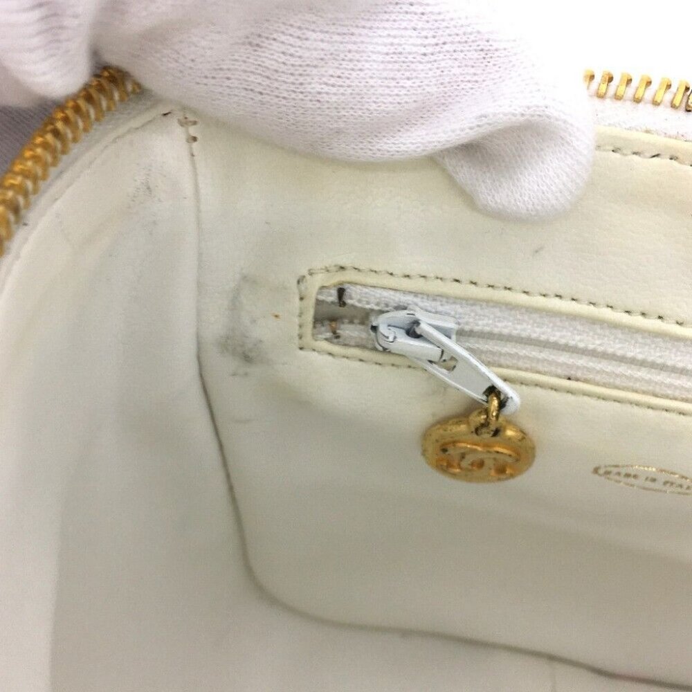 CHANEL CC charm Matelasse Vanity Shoulder Bag Lambskin Leather White/GoldHard - Picture 10 of 16